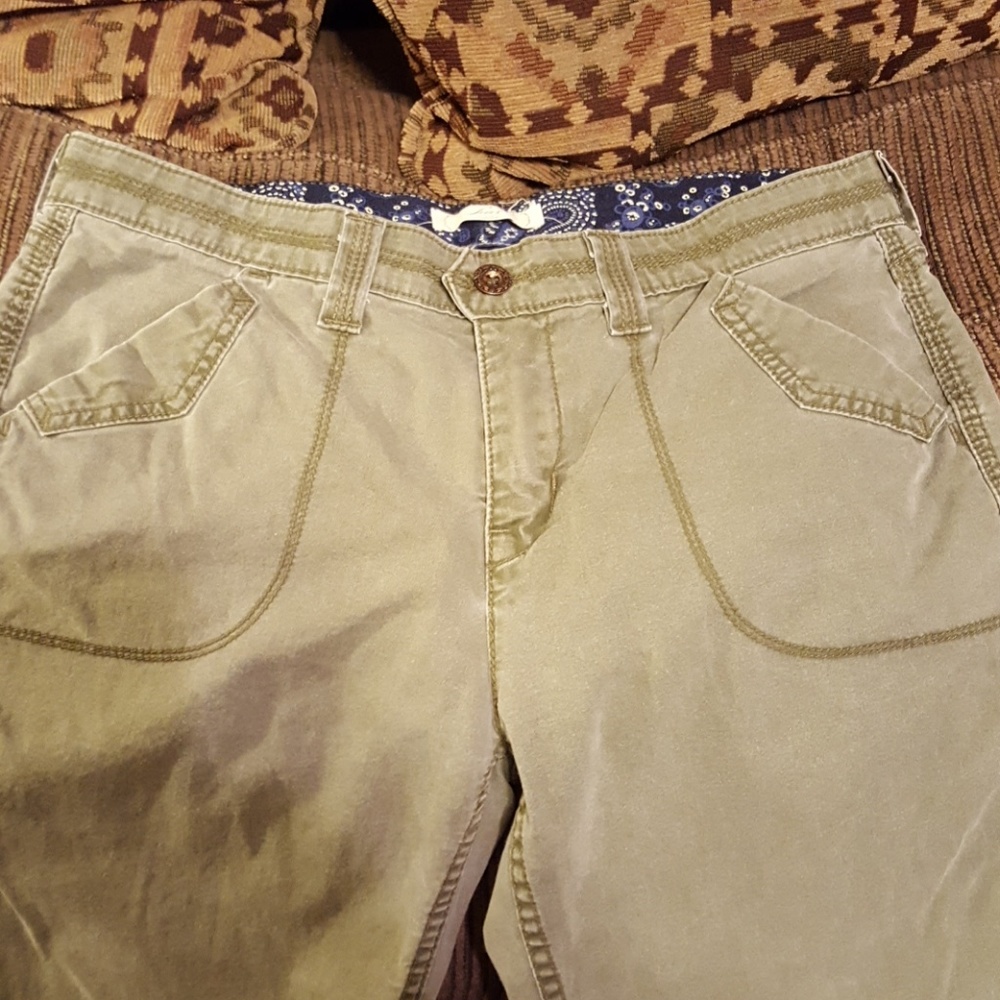 Levi capris - Picture 5 of 7